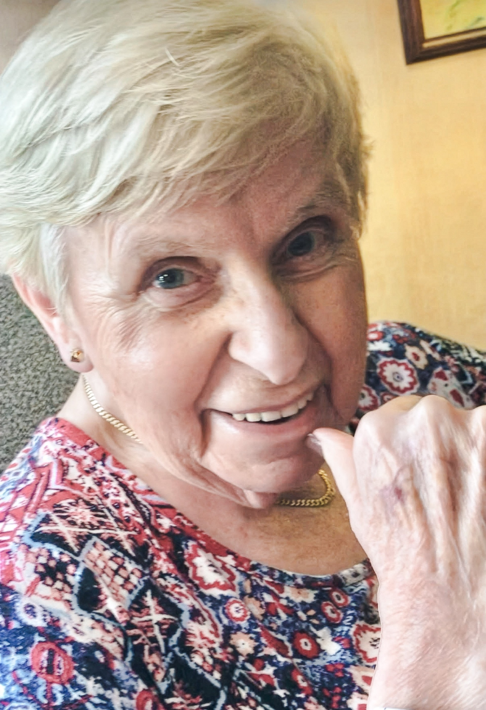 Iris Mildred Knudsen