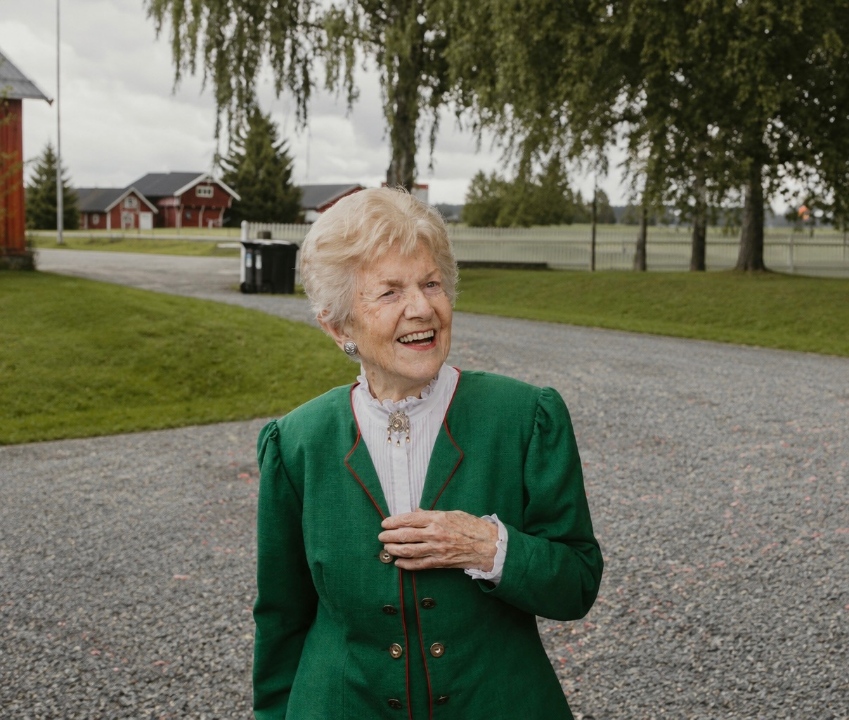 Barbara Joan Hyde Linde