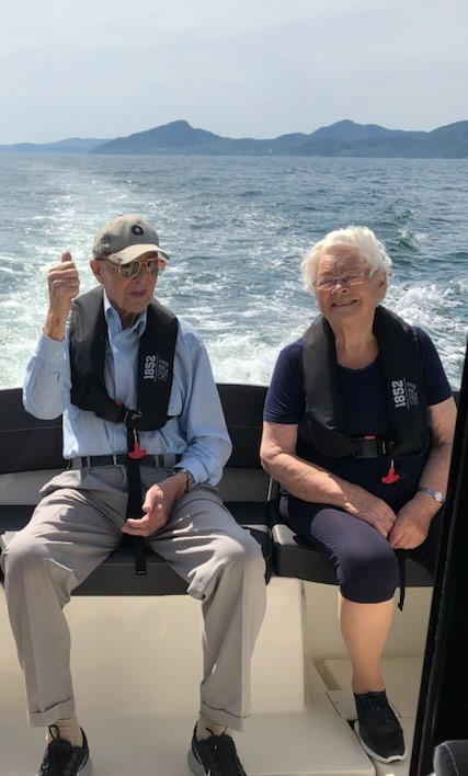 Våre kjære Ingolf og Karin Hauge